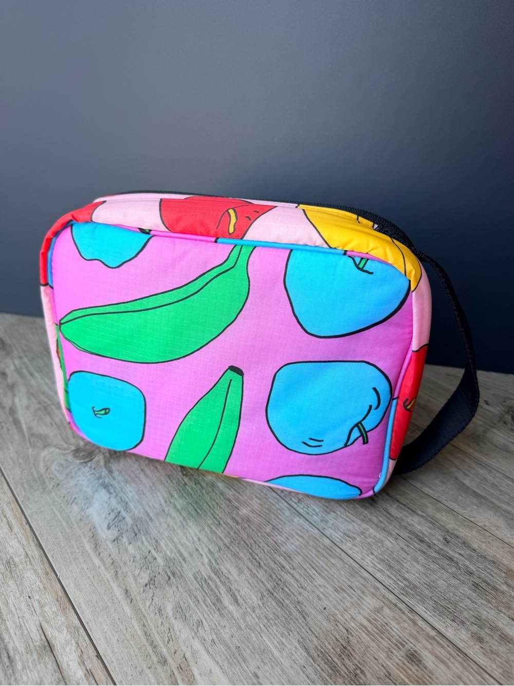 Rare Discontinued BAGGU Pink Fruit Salad Apples Bananas Puffy Lunch Box - Picture 4 of 6